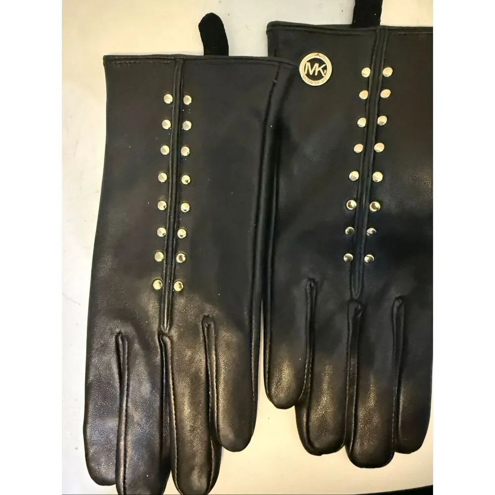 Michael Kors Women's Astor Studded Leather Tech Touch Gloves Black Medium NWOT